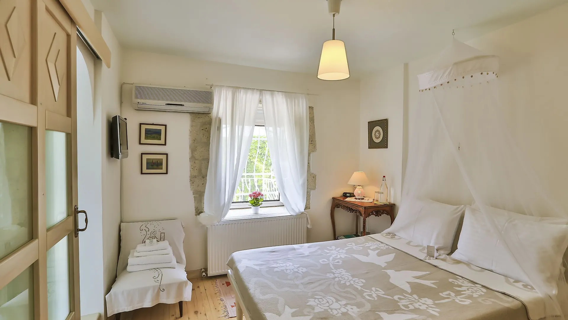 My Stone Home Hotel - Special Class Çeşme 2*,